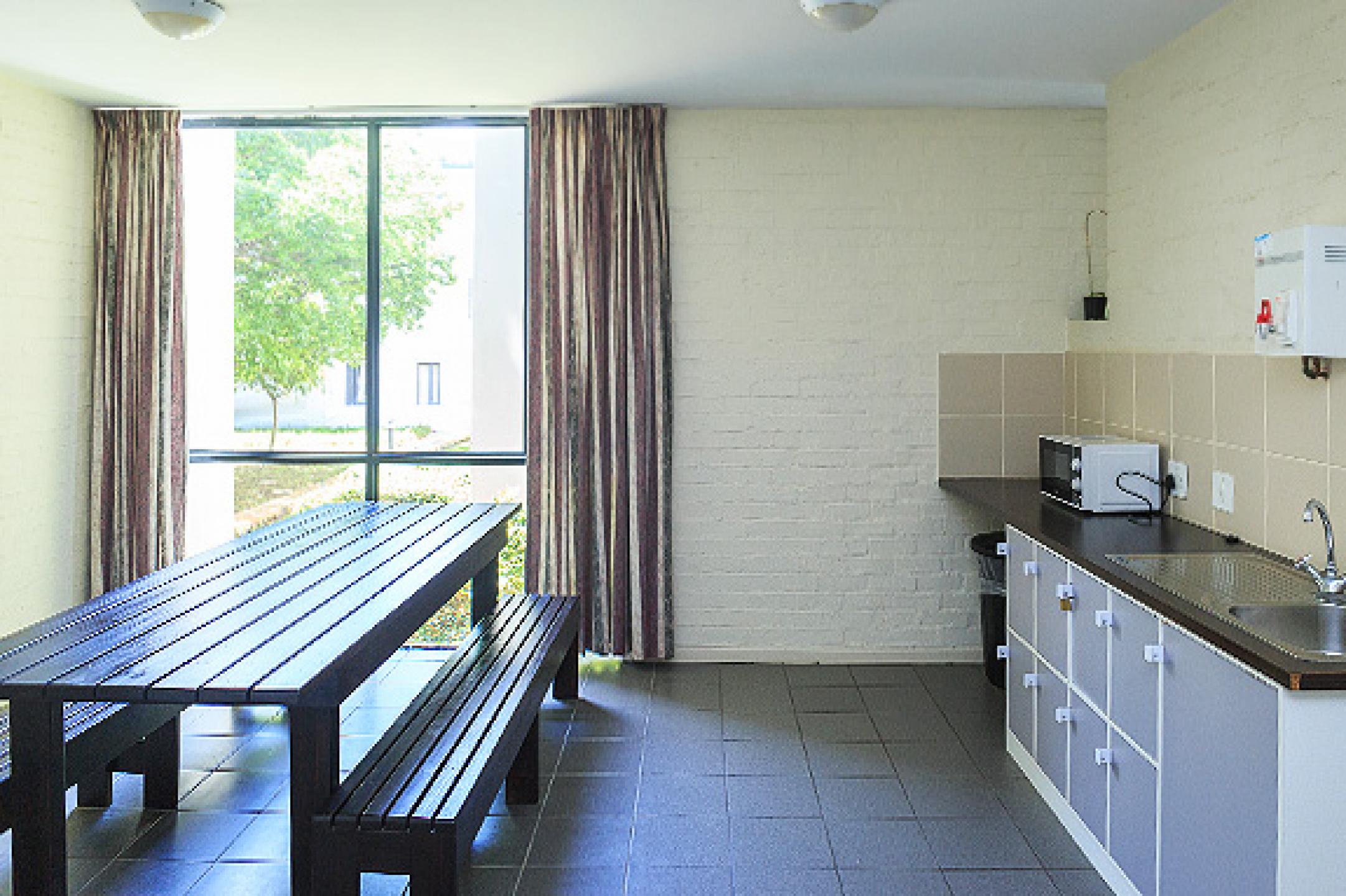 Graça Machel Hall - communal kitchen