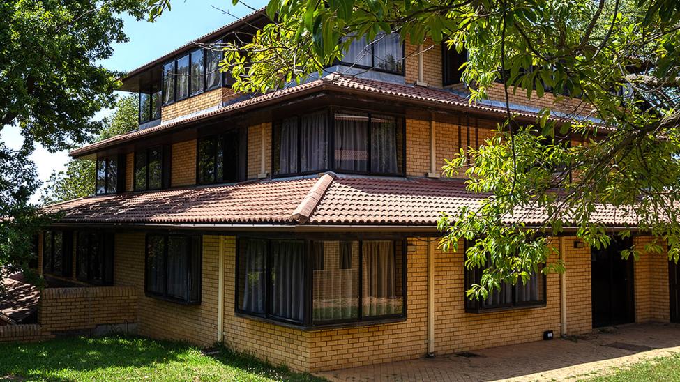 Stay and connect | Holiday accommodation