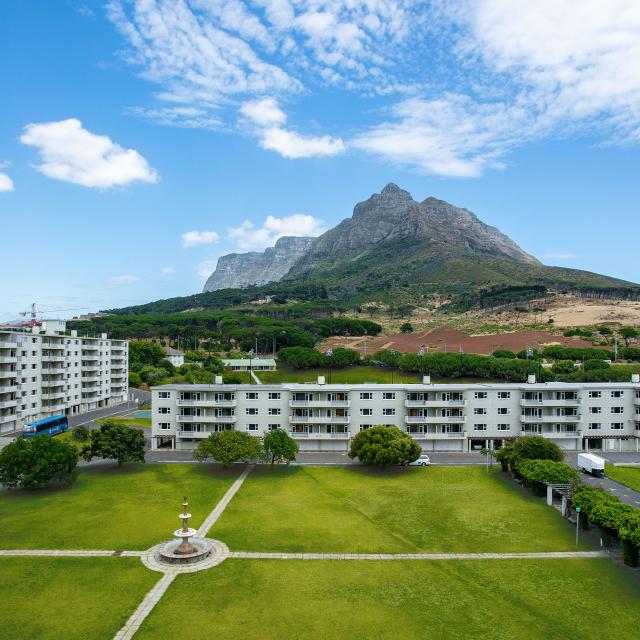 Forest Hill - complex