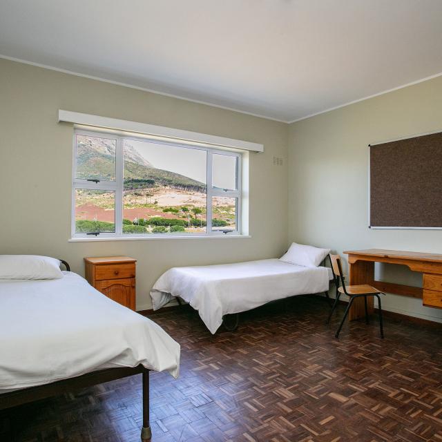 Forest Hill - room