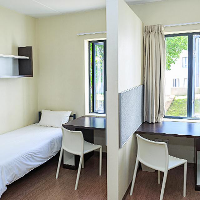 Graça Machel Hall - partitioned double room